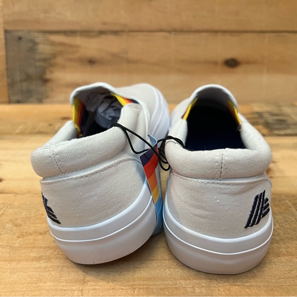 Aldi Gear Canvas Slip-ons NWT NIB size 8 - Picture 8 of 12